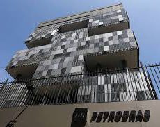 Petrobras atualiza a lista das empresas proibidas de prestar serviços para ela. No total, são 74